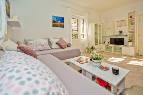 Apartments Ana II