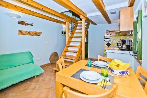 Apartamentos Central Cosy Stone House