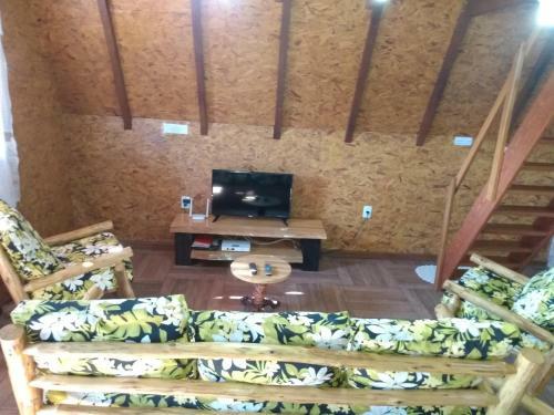 Recanto Mau� - Chal� Azaleia