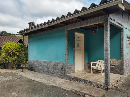 Chal�s & Casas Shallon Adonai