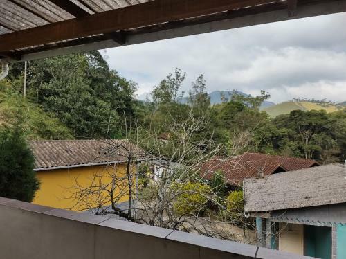 Chal�s & Casas Shallon Adonai