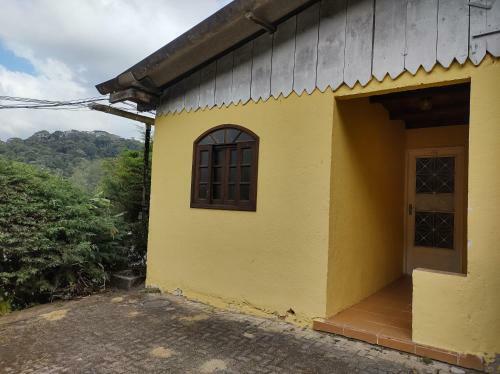 Chal�s & Casas Shallon Adonai
