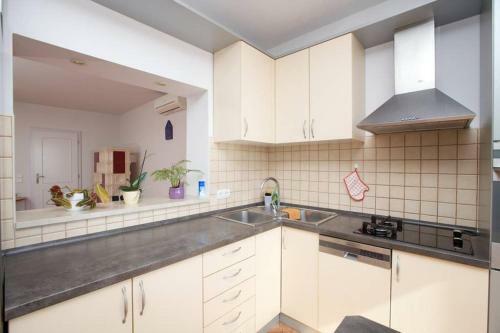 Apartment Jelka- Center Of Hvar Town