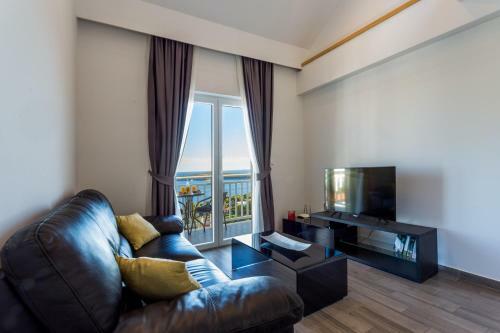 Hvar Sunrise Haven Apartments