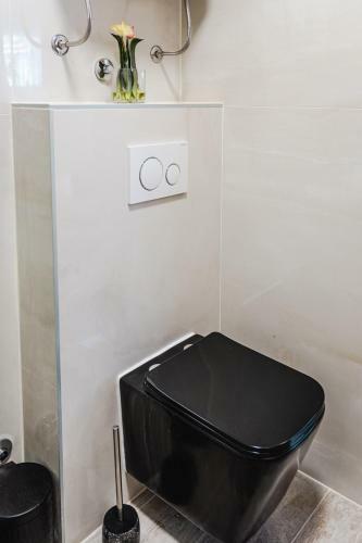 Aurora Apartment & Aurora Room