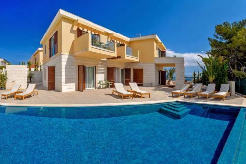 Luxury Villa Hvar Deluxe Palace 2 With Pool At The Beach
