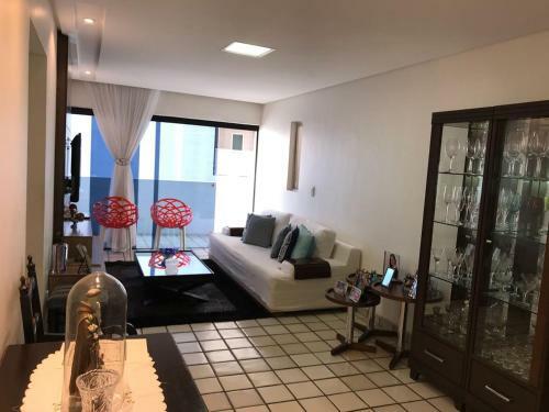 Apartamento Completo Na Ponta Verde (3 Quartos) - 2 Quadras Da Praia