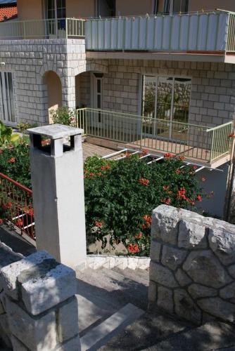 Apartments With A Parking Space Hvar - 9658
