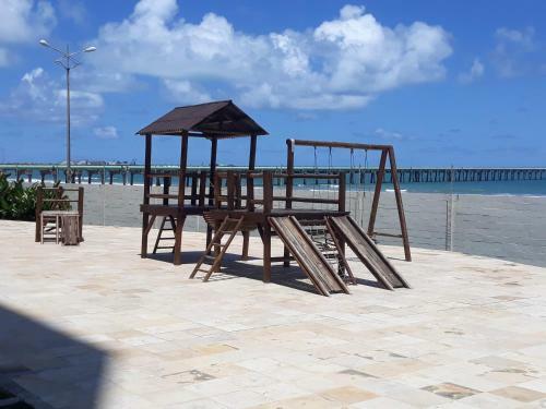 Apartamento Beira-mar Com 2 Quartos