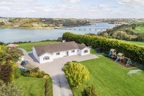 Marina Views, Kinsale, Exquisite Holiday Homes, Sleeps 16