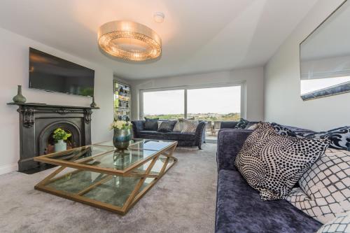 Marina Views, Kinsale, Exquisite Holiday Homes, Sleeps 16