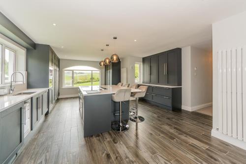 Marina Views, Kinsale, Exquisite Holiday Homes, Sleeps 16