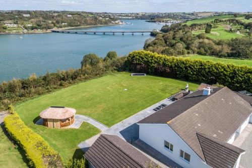 Marina Views, Kinsale, Exquisite Holiday Homes, Sleeps 16