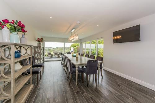 Marina Views, Kinsale, Exquisite Holiday Homes, Sleeps 16