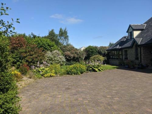 Hostal Large Double Adjacent Large Bathroom Both With Swilly Views