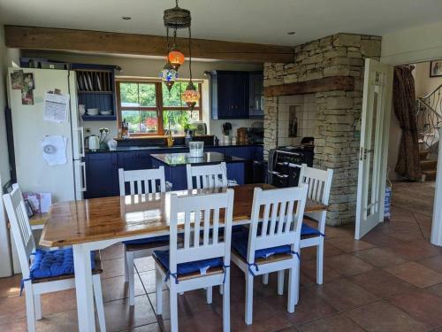 Hostal Large Double Adjacent Large Bathroom Both With Swilly Views