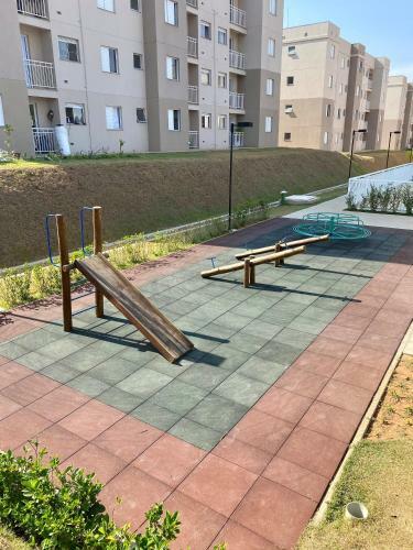 Apart. Manac� (Pr�ximo A Pista E Rodovi�ria de Mogi Mirim).