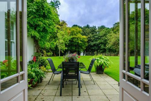 Brooklawn House Bed And Breakfast