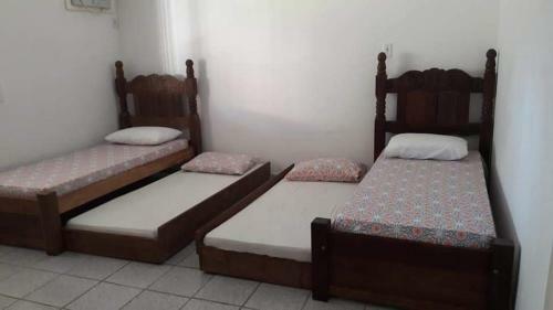 Casa Com Piscina No Centro