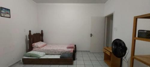 Casa Com Piscina No Centro