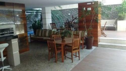 Apartamento Kandinsky Icara� Residence
