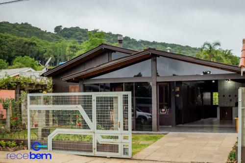 Casa Grande E Confort�vel A 5min Do Centro De Nova Petr�polis