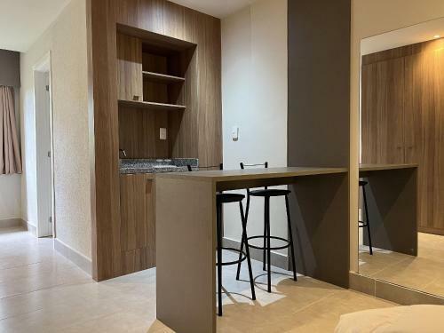Quarto Em Hotel Novo Em Mury/caf� Da Manh� Incluso!