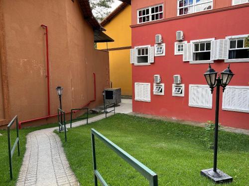 Quarto Em Hotel Novo Em Mury/caf� Da Manh� Incluso!