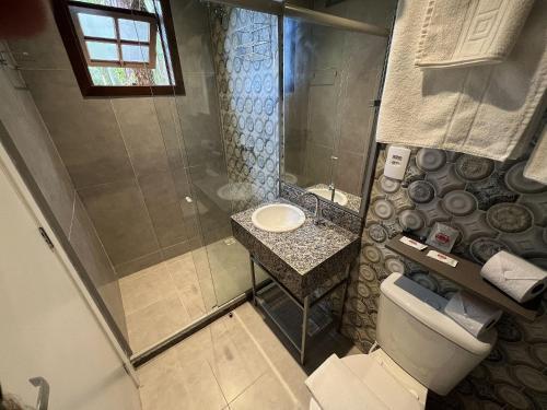 Quarto Em Hotel Novo Em Mury/caf� Da Manh� Incluso!