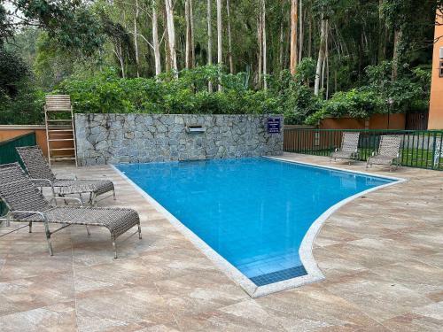 Quarto Em Hotel Novo Em Mury/caf� Da Manh� Incluso!