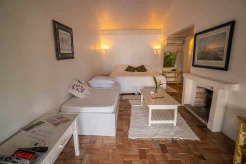 Hostal Ilha Do Papagaio Adventures