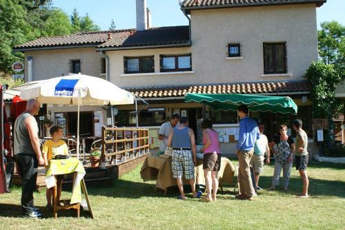 Camping Du Pont De Braye