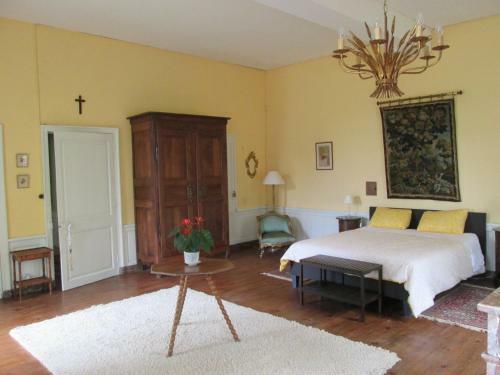 Hostal Ch�teau De Souesmes