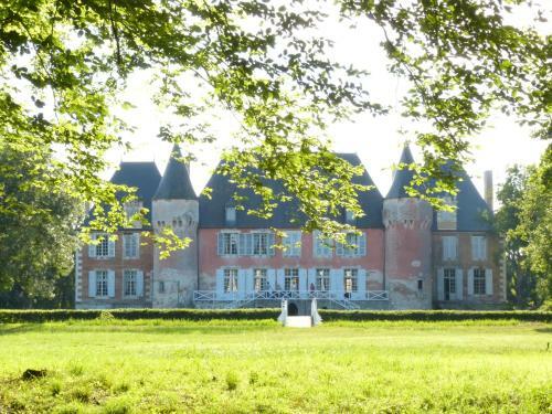 Hostal Ch�teau De Souesmes