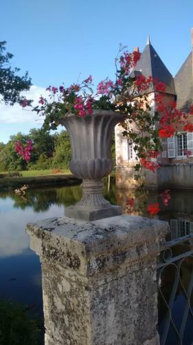 Hostal Ch�teau De Souesmes