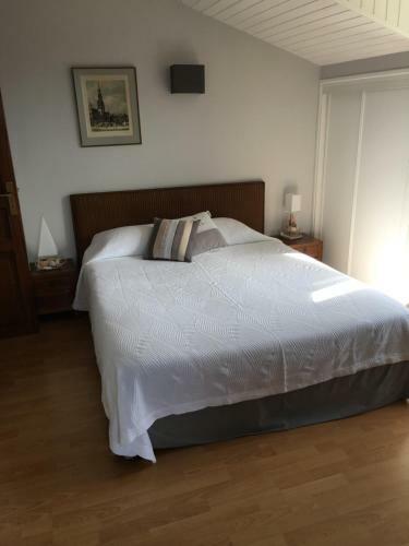 Hostal Guest House Maison Iratzean