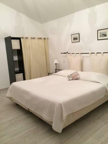 Hostal Guest House Maison Iratzean