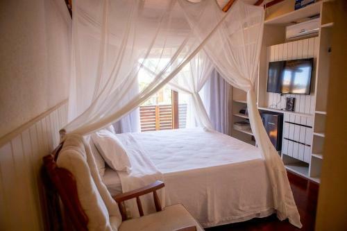 Excelente Casa, P� Na Areia, No Melhor de Arraial!