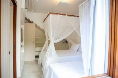 Excelente Casa, P� Na Areia, No Melhor de Arraial!