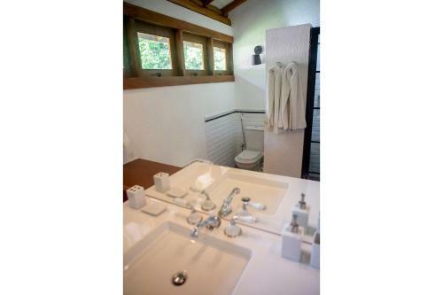 Excelente Casa, P� Na Areia, No Melhor de Arraial!