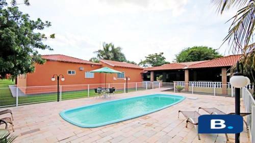 Ch�cara Arizona, 5m Do Thermas