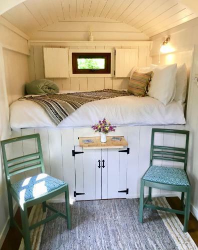 Bed & Breakfast Riverside House