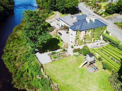 Bed & Breakfast Riverside House