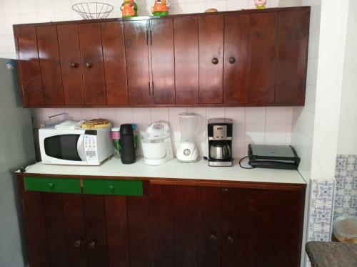 Casa T�rrea Com Piscina � 100 Mts Da Praia
