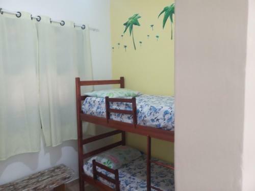 Casa T�rrea Com Piscina � 100 Mts Da Praia
