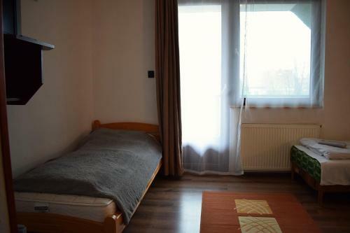 Hostal K�t Di�fa Vend�gh�z