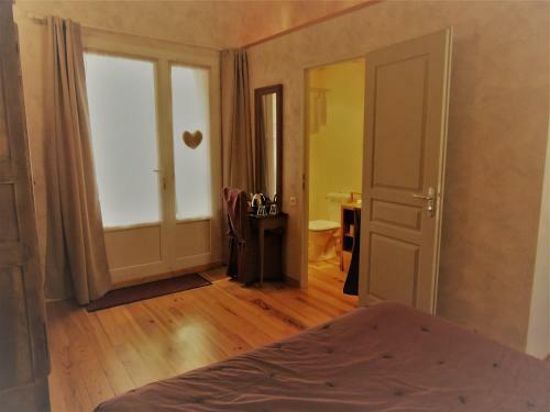 Bed & Breakfast Chambre Et Gite La Dorgisane