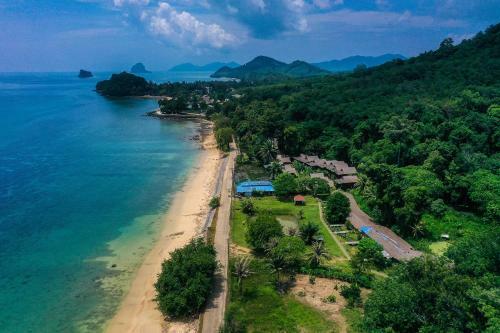 Hotel Holiday Resort