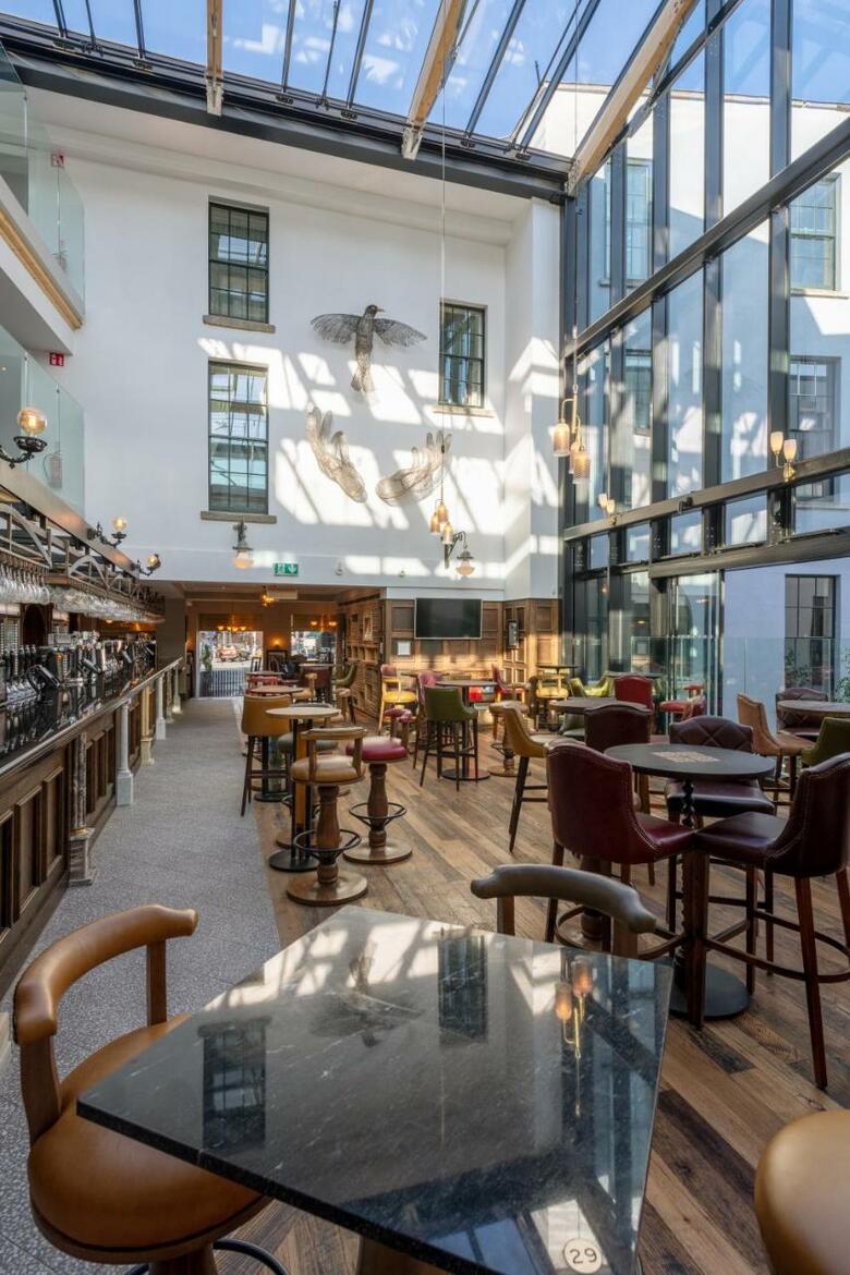 Keavan's Port Hotel , Dublin