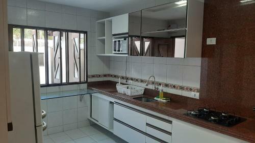 Casa Em Natal Cond. Fechado Com Piscina-03 Su�tes